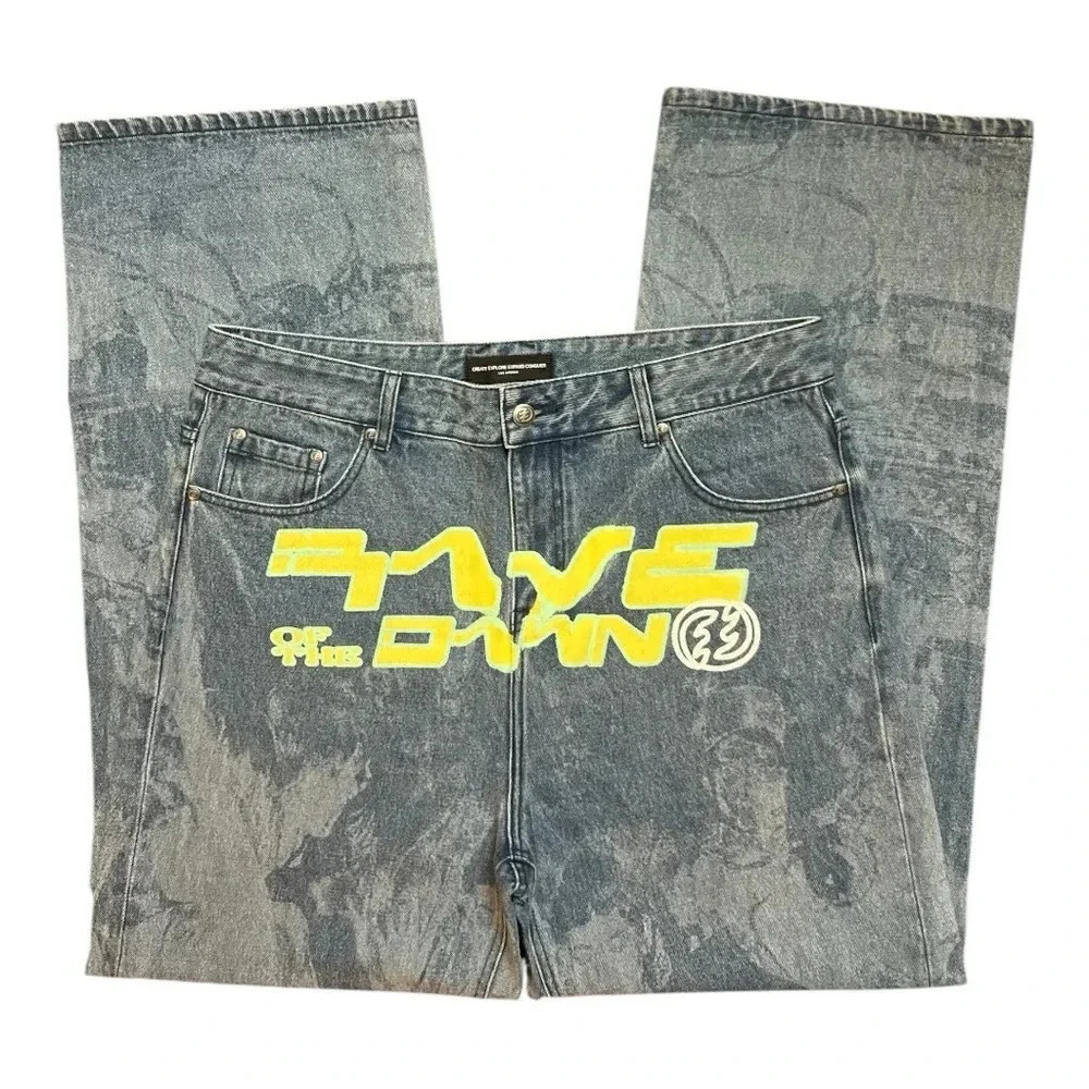 🆕CEEC Men’s Blue Laser Graphic Jeans. Size 36” NWT - Picture 5 of 13